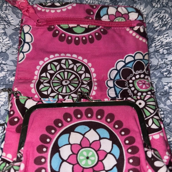 Vera Bradley Bifold wallet and coin purse..excellent condition. - Picture 5 of 6